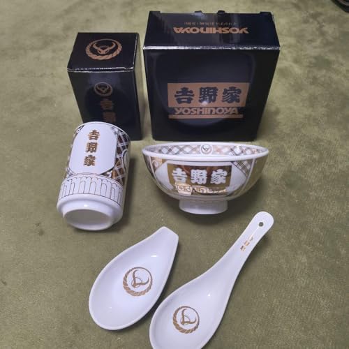 吉野家　特盛どんぶり（中古）、並どんぶり（中古）、湯呑み、箸、レンゲ（新品） 吉野家 特盛どんぶり（中古）、並どんぶり（中古）、湯呑み、箸